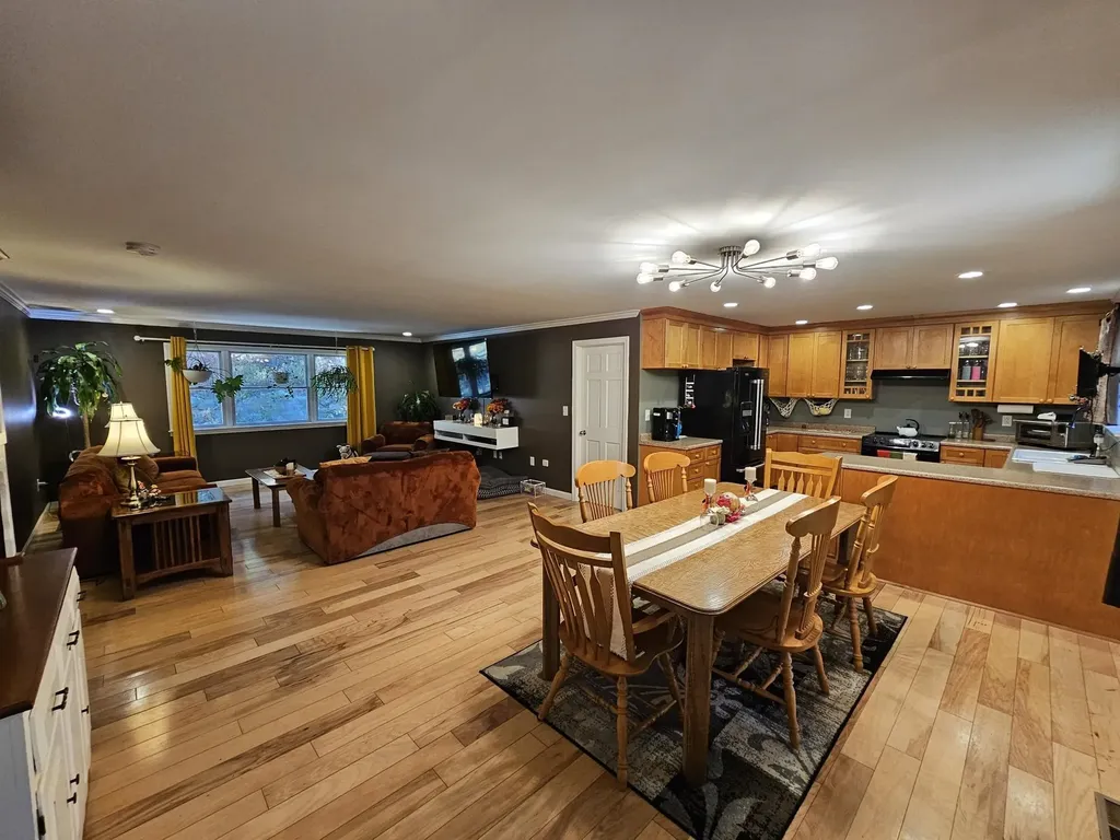 297 Hale Hill Road Swanzey NH 03446