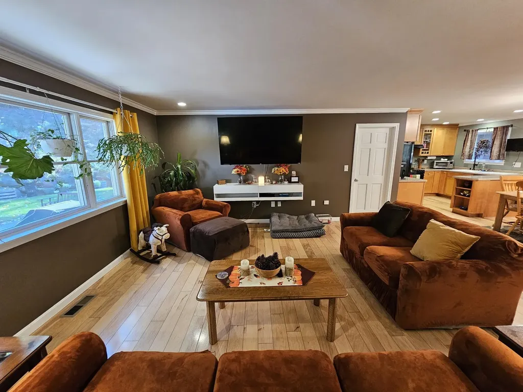 297 Hale Hill Road Swanzey NH 03446