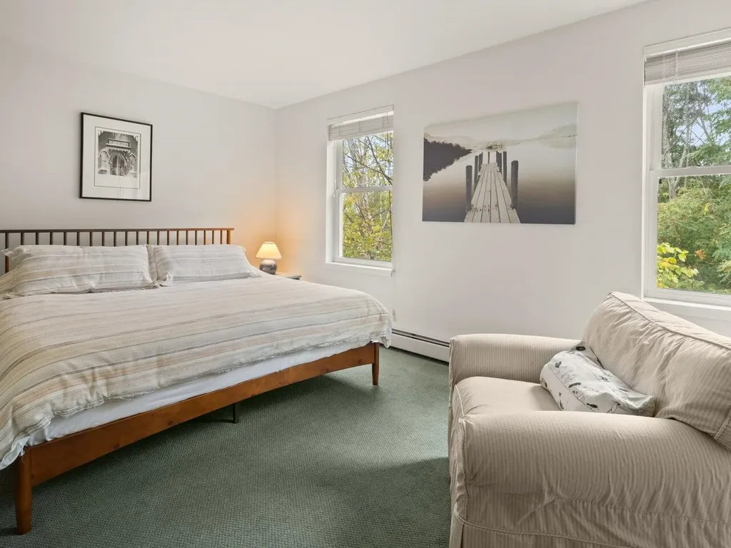 61 Finch Court South Burlington VT 05403