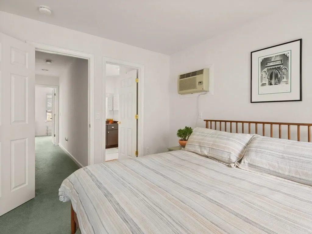 61 Finch Court South Burlington VT 05403