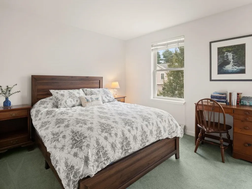 61 Finch Court South Burlington VT 05403