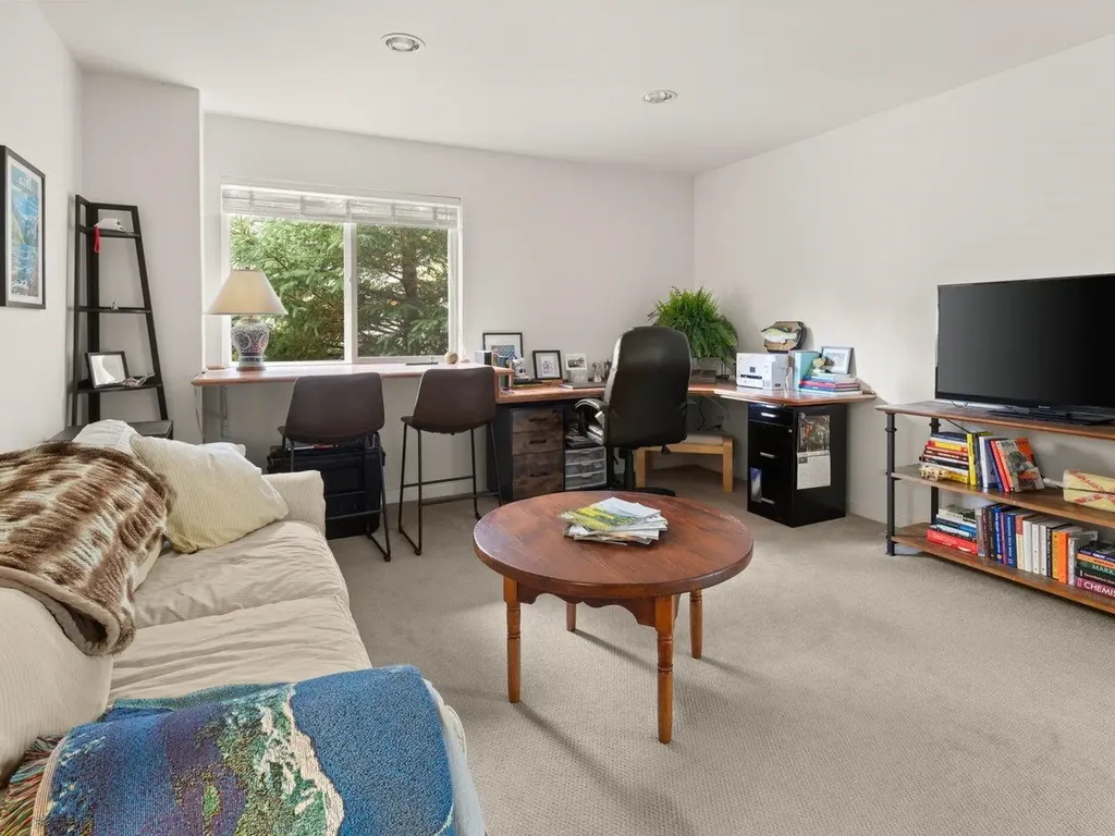 61 Finch Court South Burlington VT 05403