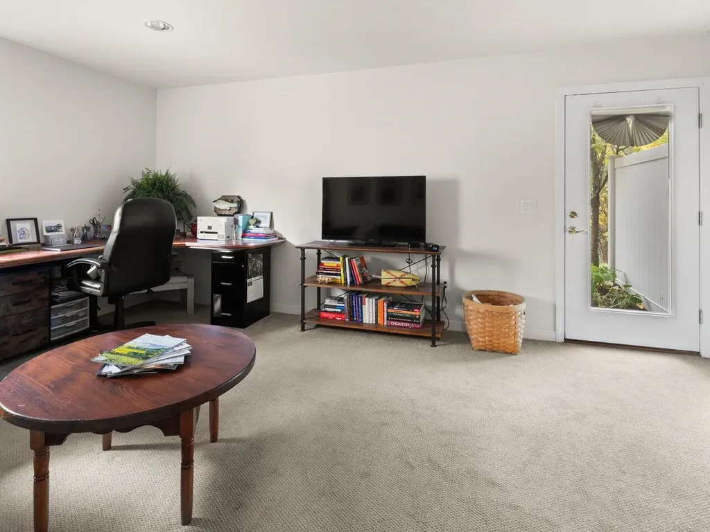 61 Finch Court South Burlington VT 05403