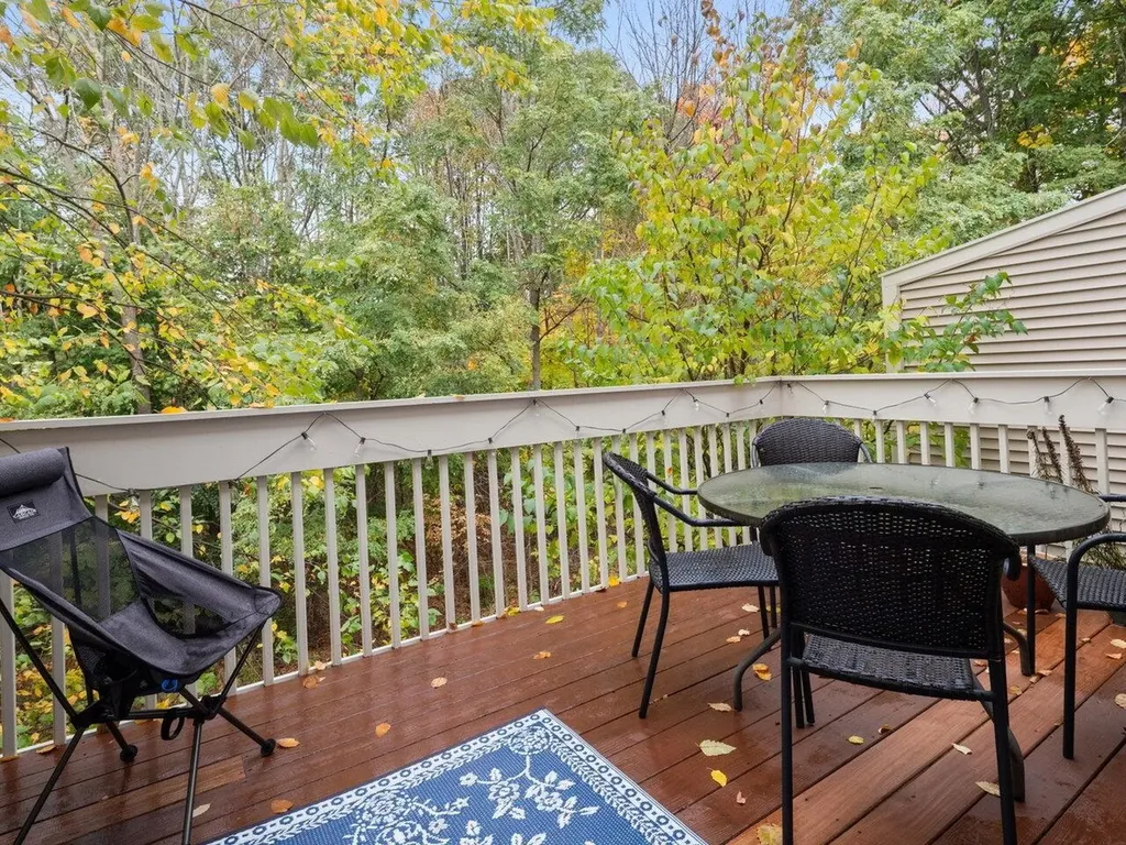 61 Finch Court South Burlington VT 05403