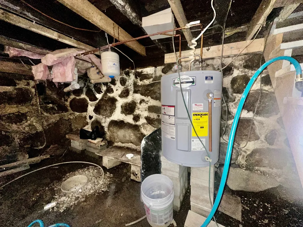 77 Henniker Street Hillsborough NH 03244