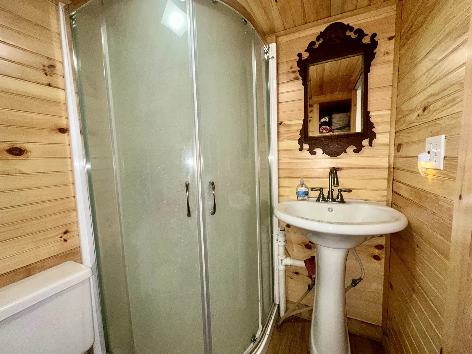 77 Henniker Street Hillsborough NH 03244