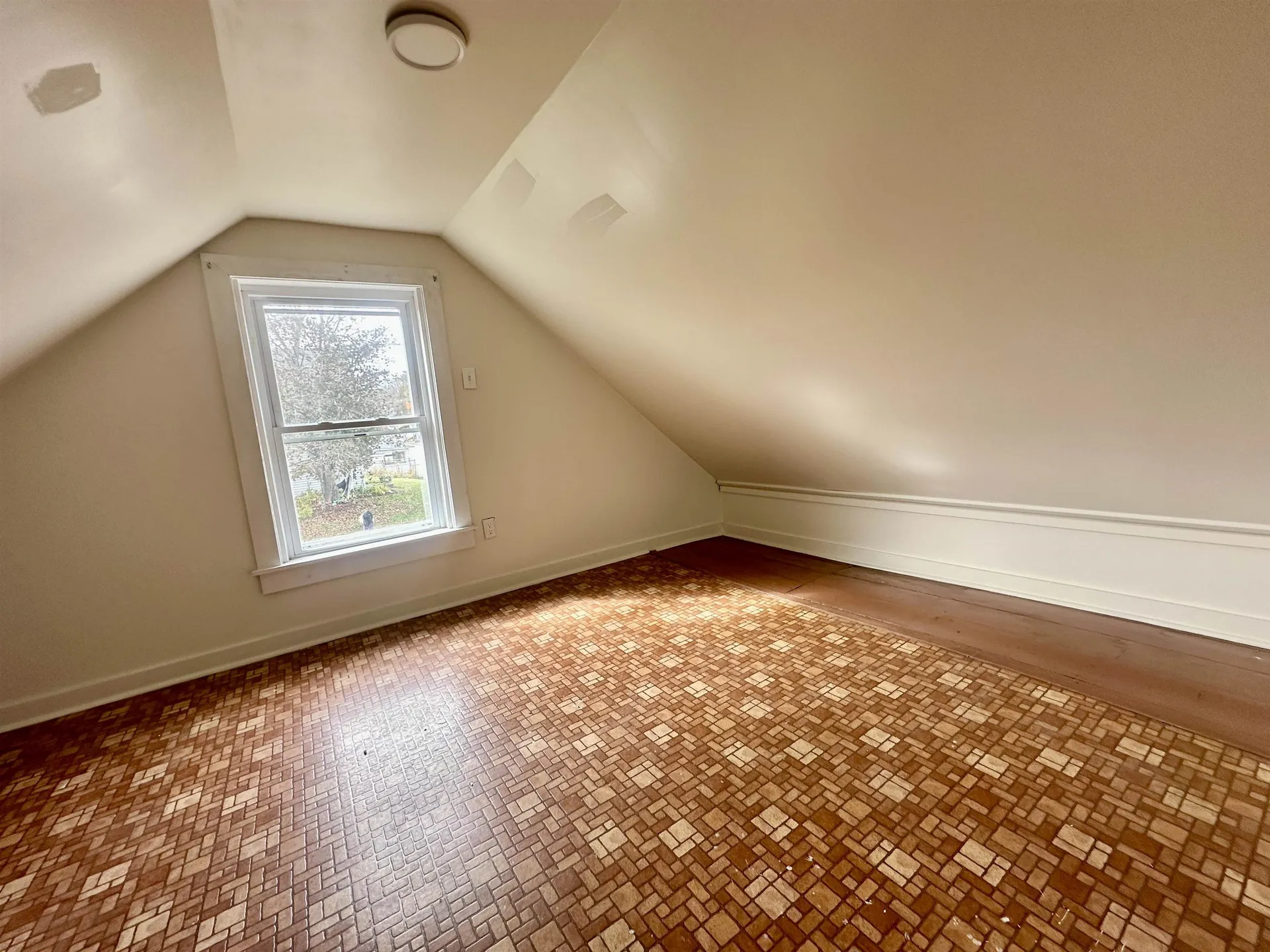 77 Henniker Street Hillsborough NH 03244