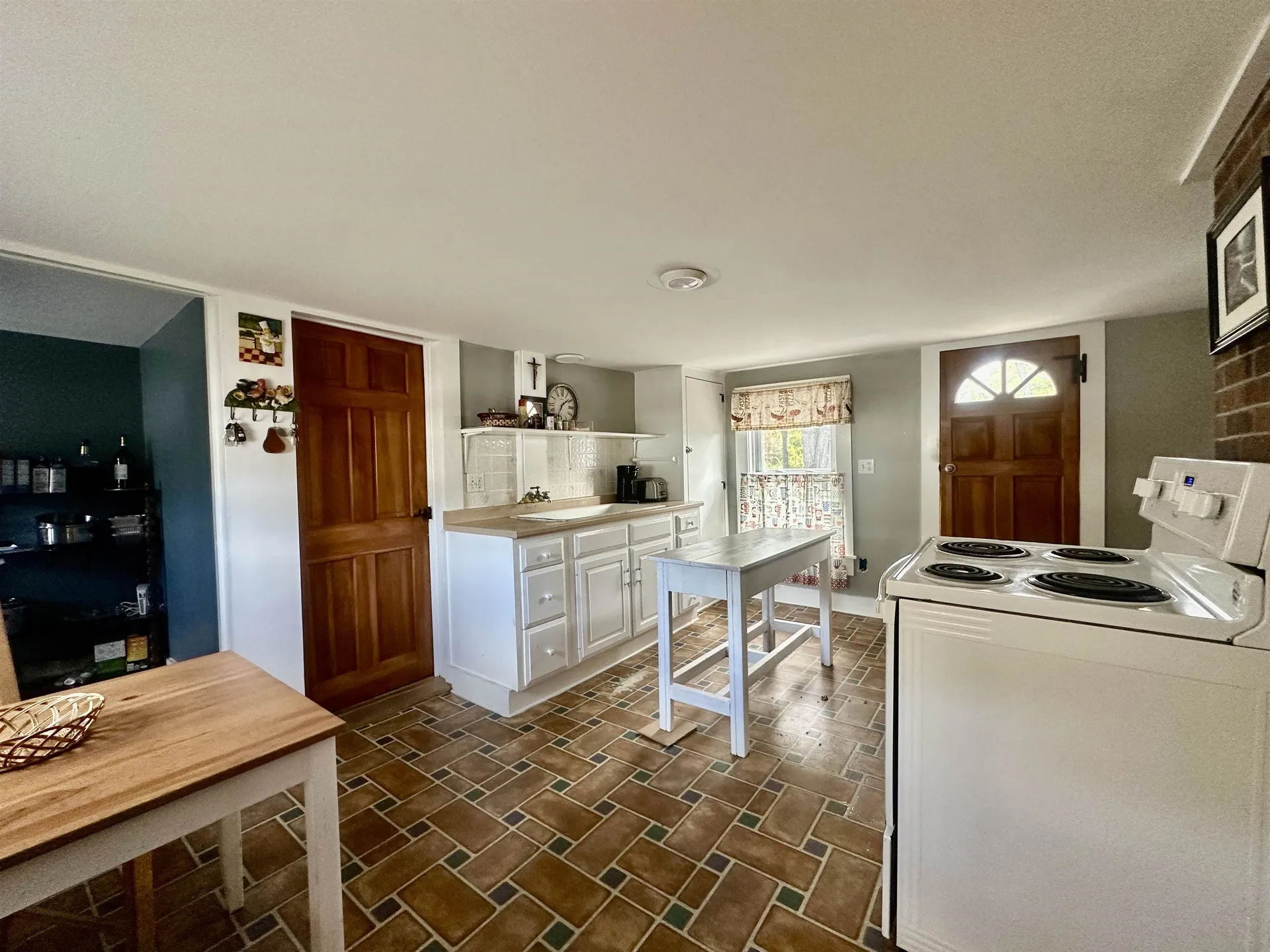 77 Henniker Street Hillsborough NH 03244