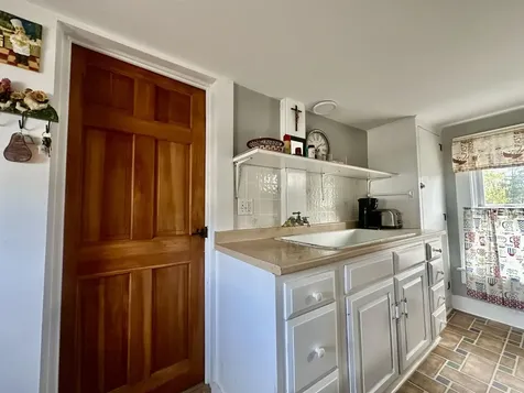 77 Henniker Street Hillsborough NH 03244