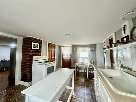 77 Henniker Street Hillsborough NH 03244