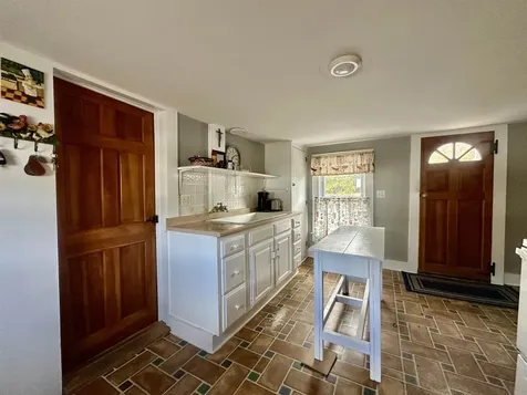 77 Henniker Street Hillsborough NH 03244