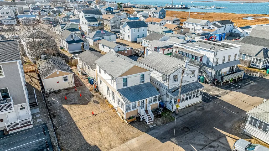 7 Perkins Avenue Hampton NH 03842