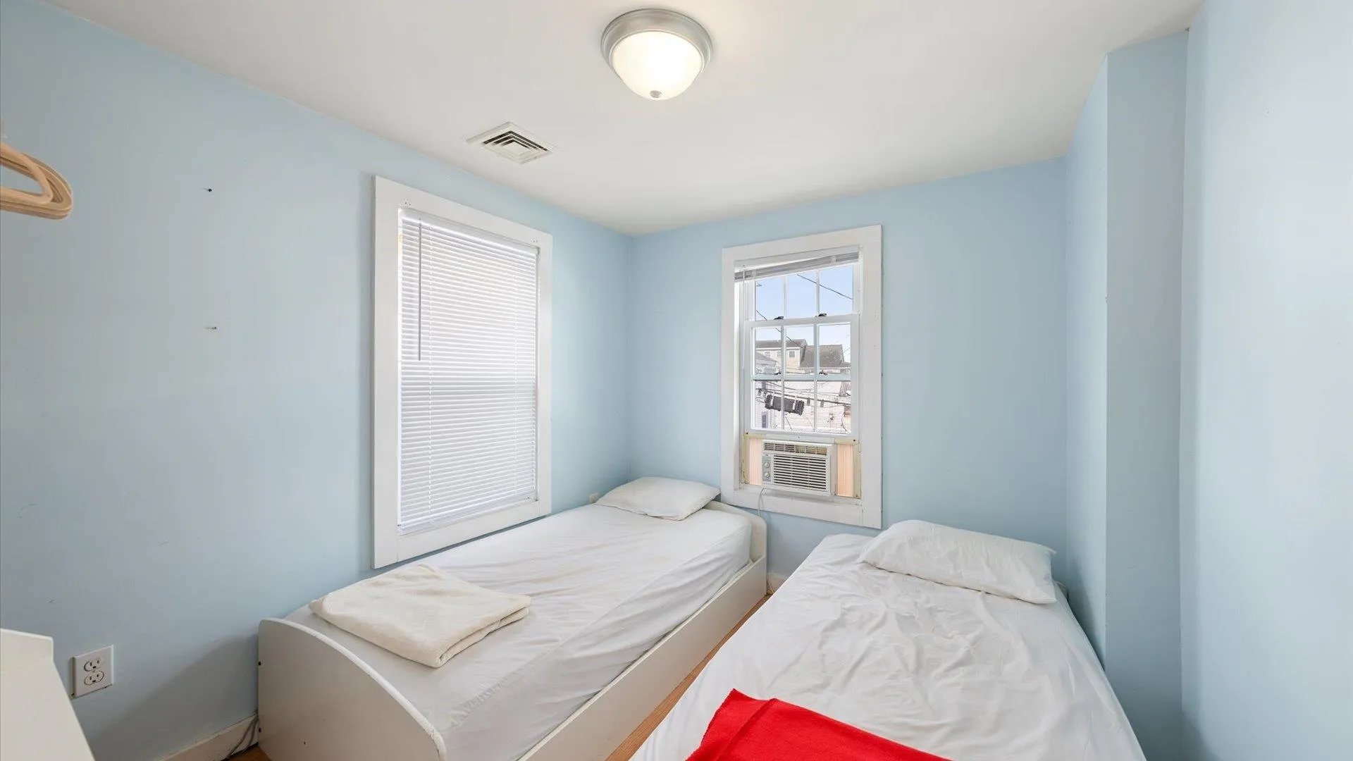 7 Perkins Avenue Hampton NH 03842