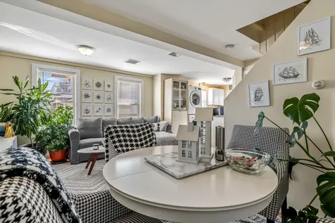 7 Perkins Avenue Hampton NH 03842