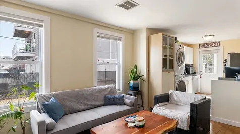 7 Perkins Avenue Hampton NH 03842