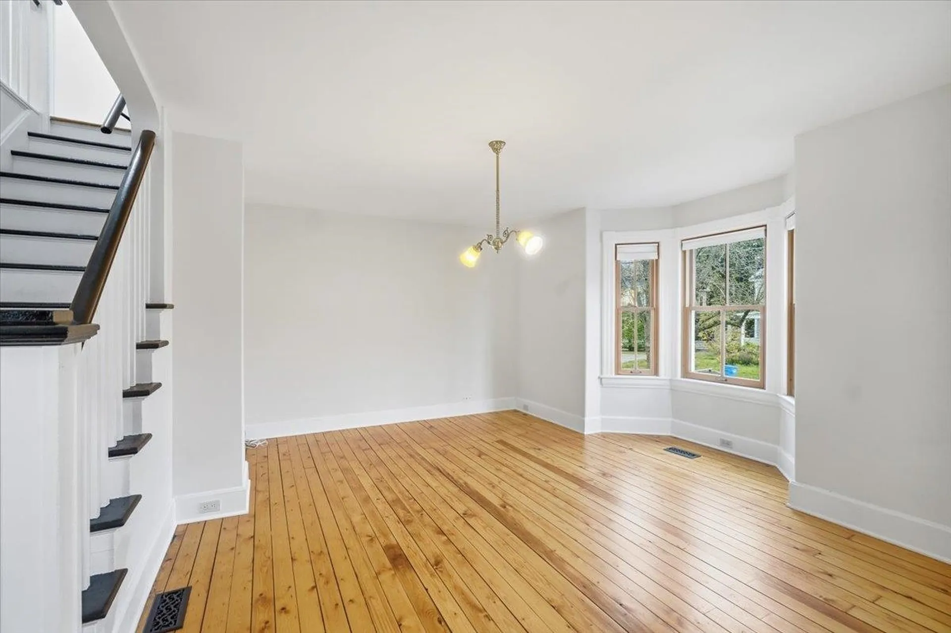 241 Loomis Street Burlington VT 05401