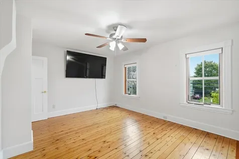 241 Loomis Street Burlington VT 05401