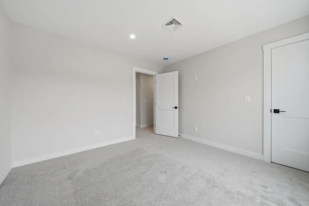 24 Munroe Street Franklin NH 03235