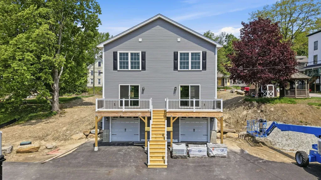 24 Munroe Street Franklin NH 03235
