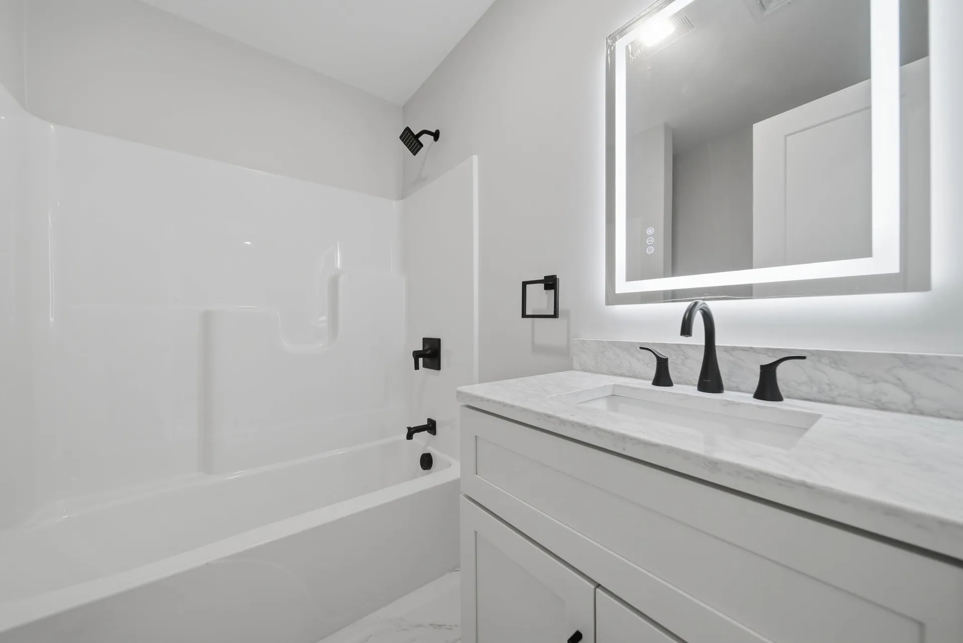 24 Munroe Street Franklin NH 03235