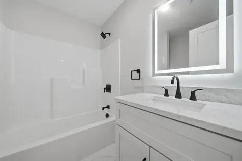 24 Munroe Street Franklin NH 03235