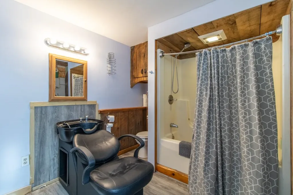 882 Toad Pond Road Morgan VT 05853