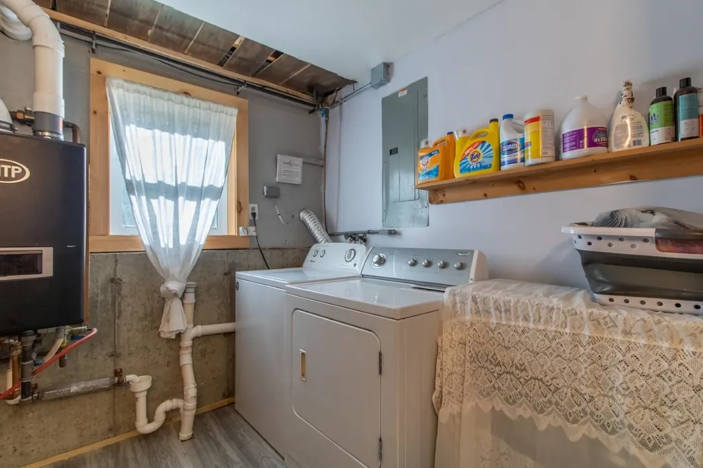 882 Toad Pond Road Morgan VT 05853