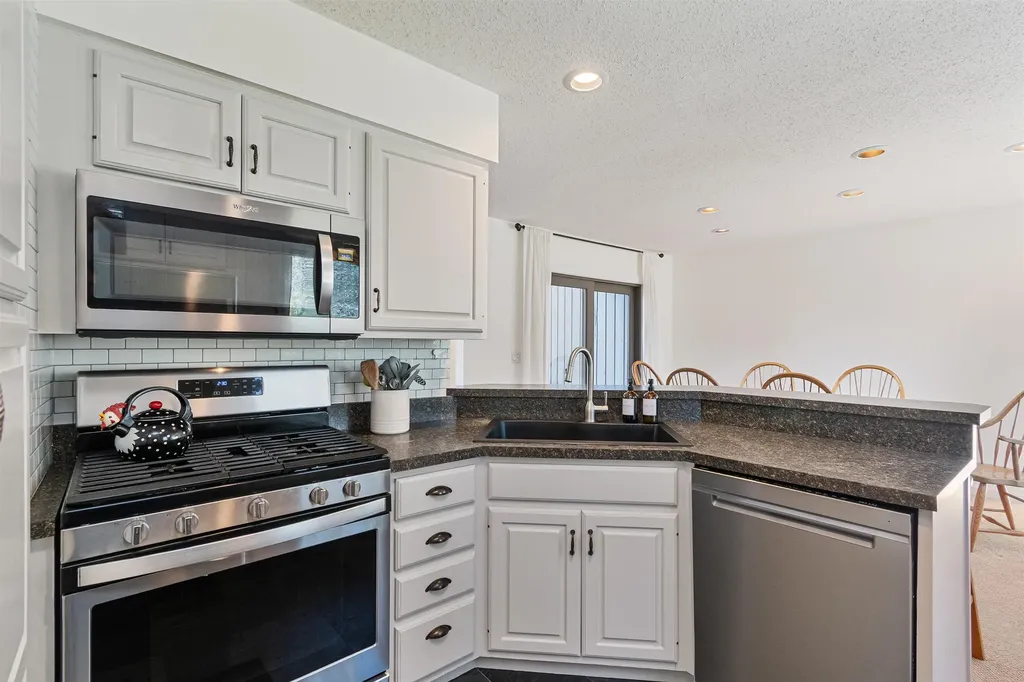 48 Wildlife Road Stowe VT 05672