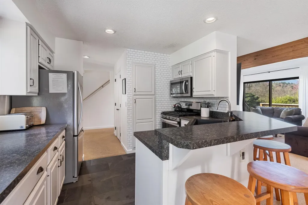 48 Wildlife Road Stowe VT 05672