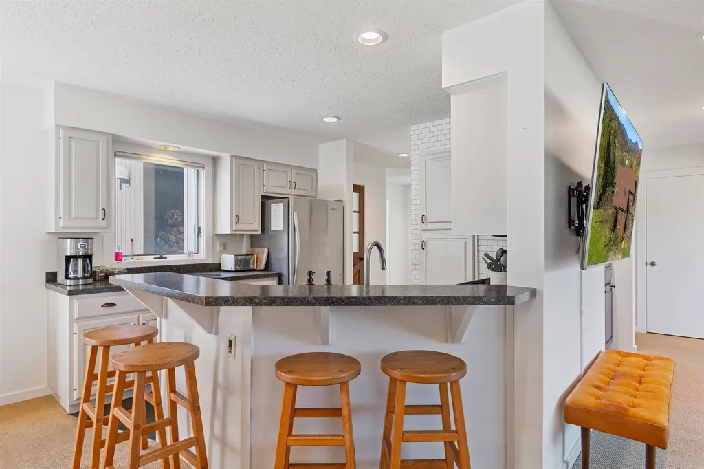 48 Wildlife Road Stowe VT 05672