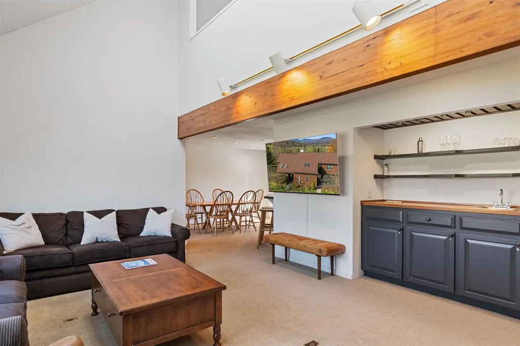 48 Wildlife Road Stowe VT 05672