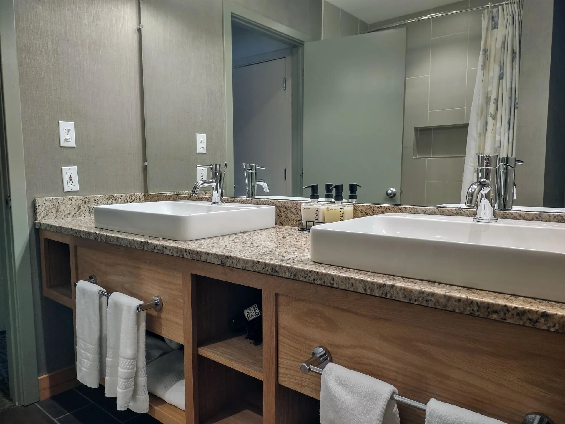 228 East Mountain Road Killington VT 05751