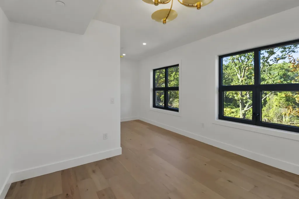 1155 Sagamore Avenue Portsmouth NH 03801