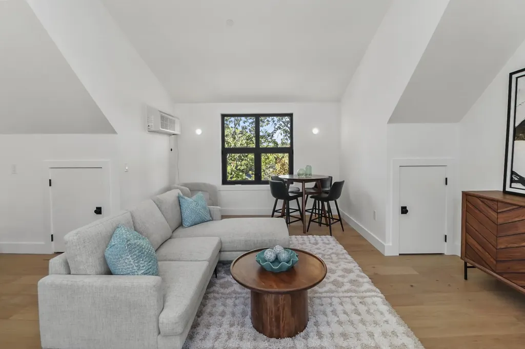 1155 Sagamore Avenue Portsmouth NH 03801