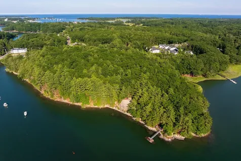 1155 Sagamore Avenue Portsmouth NH 03801