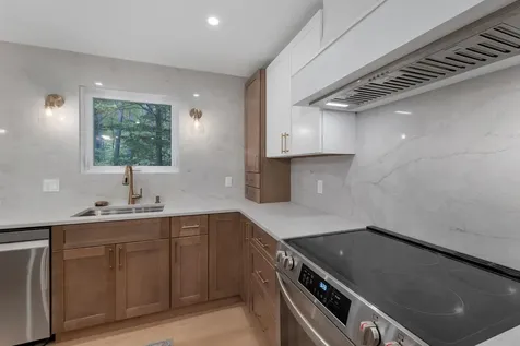 7 Loon Street Wolfeboro NH 03894