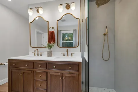 7 Loon Street Wolfeboro NH 03894