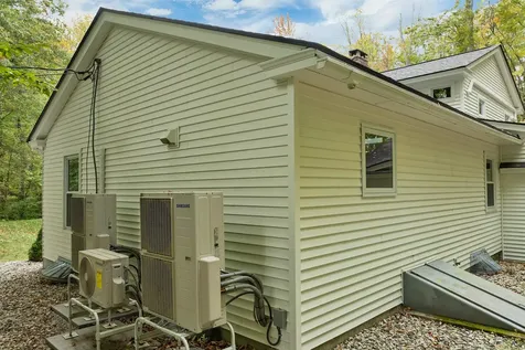 7 Loon Street Wolfeboro NH 03894