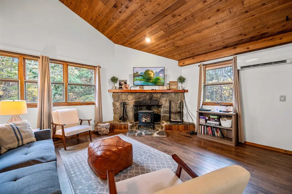 34 Two Ponds Road Warren VT 05674