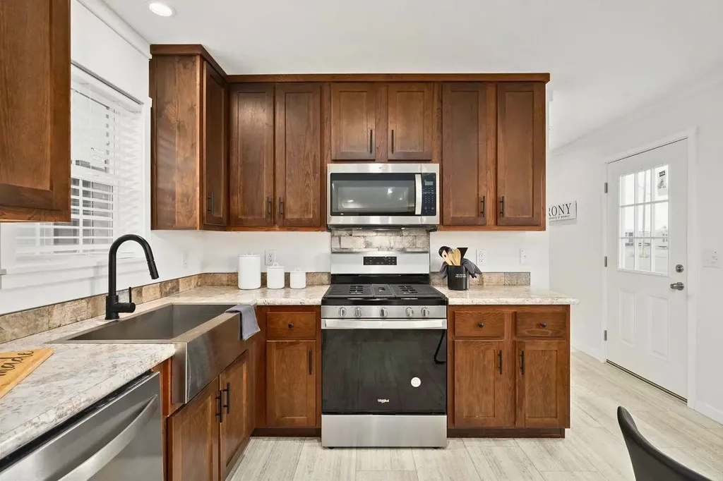 71 Carla Court Campton NH 03223