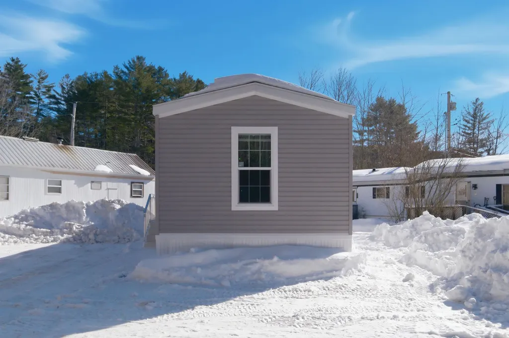 71 Carla Court Campton NH 03223