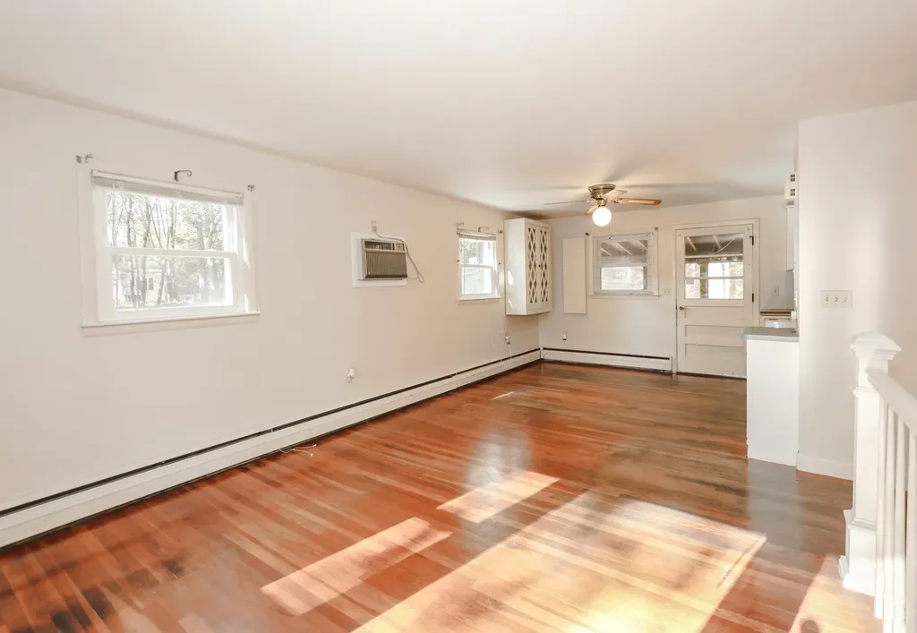 4 Chip Street Goffstown NH 03045