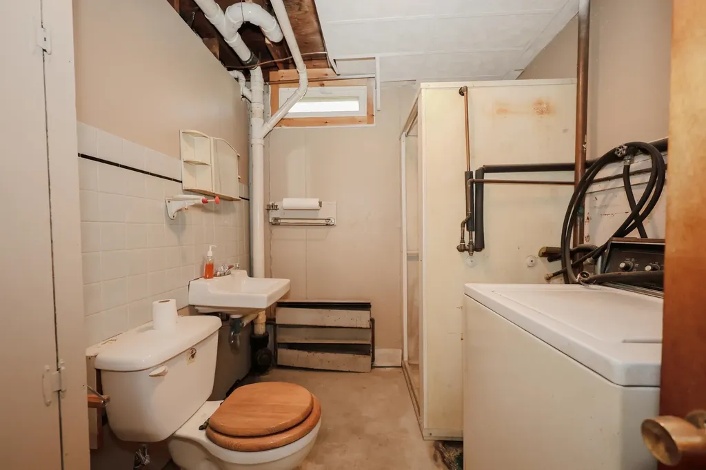 4 Chip Street Goffstown NH 03045