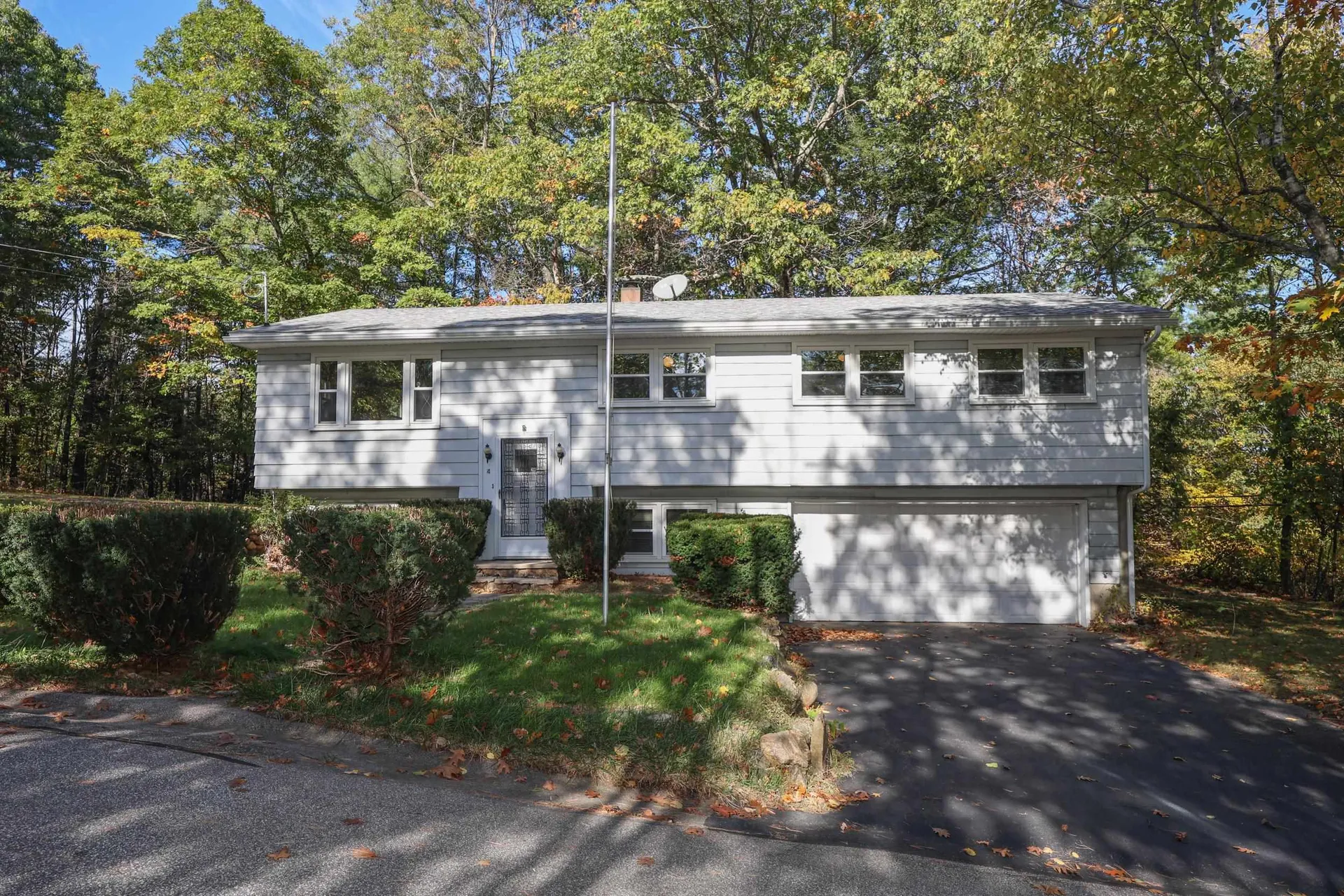 4 Chip Street Goffstown NH 03045