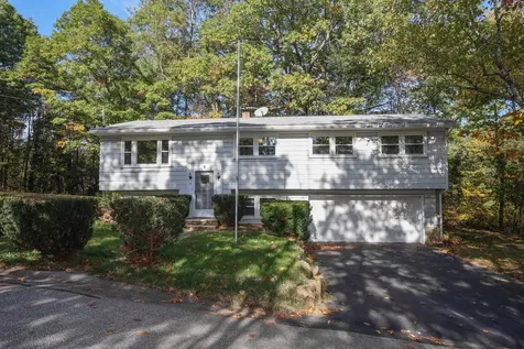 4 Chip Street Goffstown NH 03045