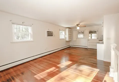 4 Chip Street Goffstown NH 03045