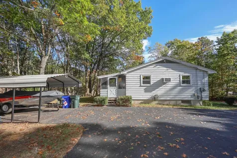 4 Chip Street Goffstown NH 03045