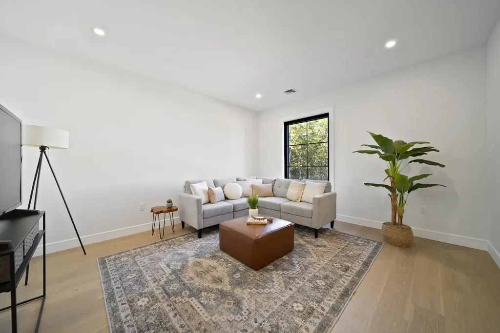 44 Trails Edge Road Windham NH 03087