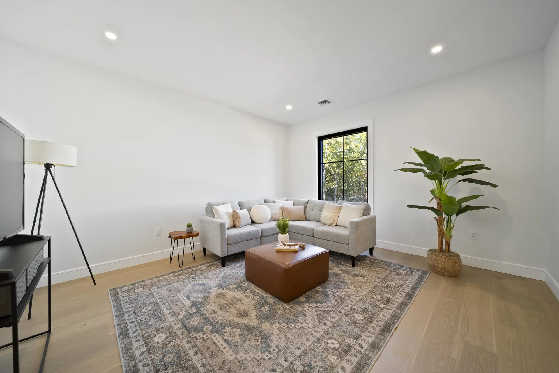 44 Trails Edge Road Windham NH 03087