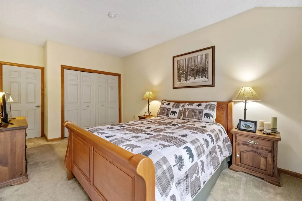 16 Riverfront Drive Woodstock NH 03262